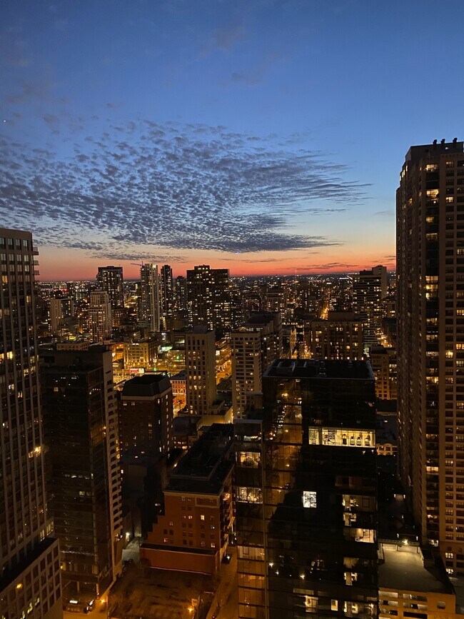 Foto del edificio - 30 E Huron St