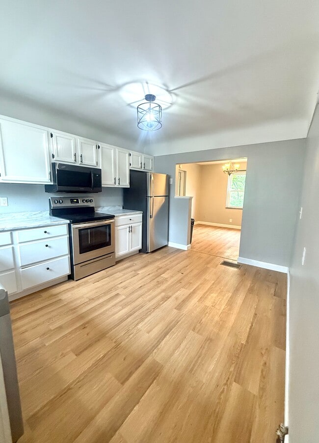 Photo - 1131 Wilmont Ct House