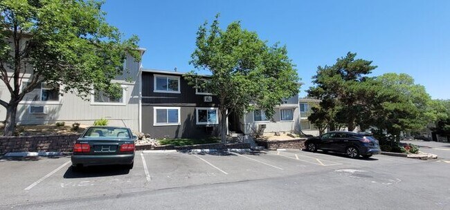 Building Photo - 3267 Reno Vista Dr