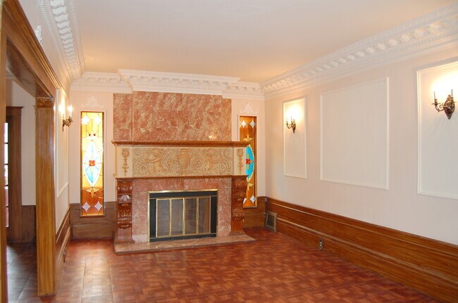 Building Photo - 160 Wawona St