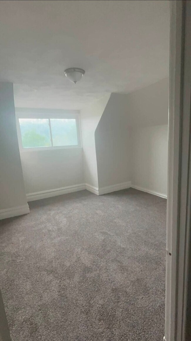 Foto del edificio - 6707 Leechburg Rd