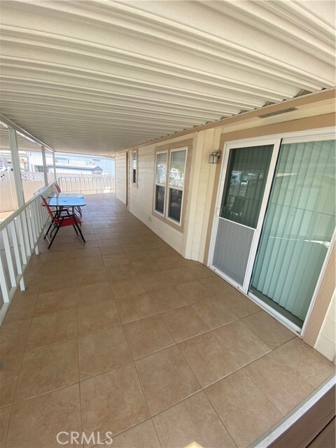 Foto del edificio - 1295 S Cawston Ave