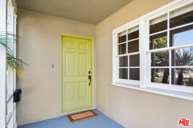 Foto del edificio - 6542 W 80th Pl