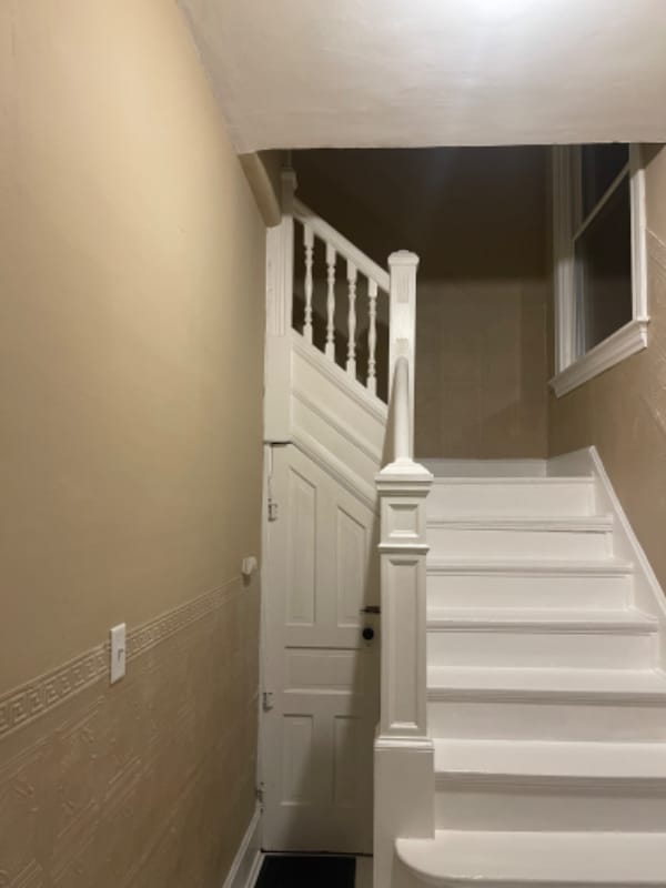 Building Photo - 327 Crestline Ave