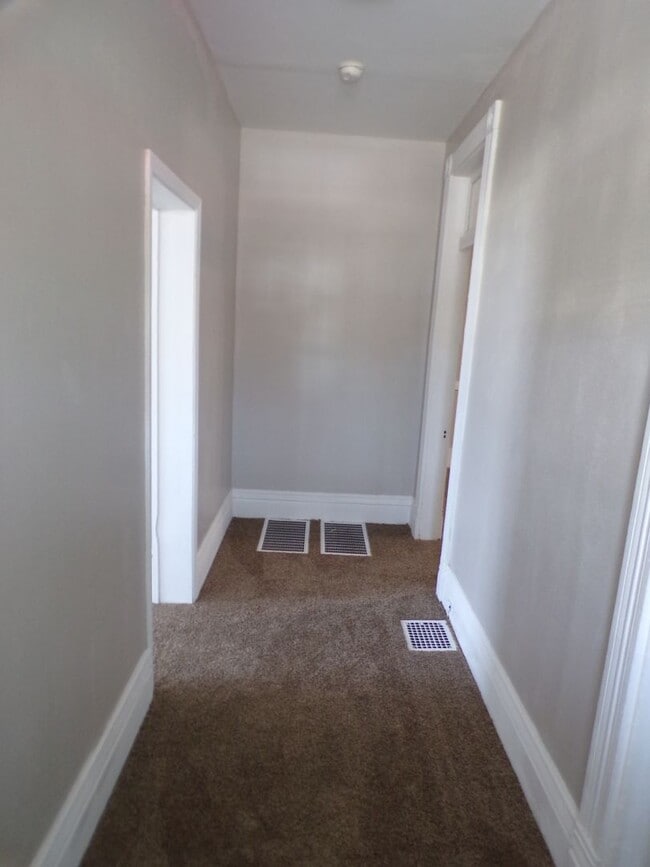 Photo - 505 N Main St Apartment