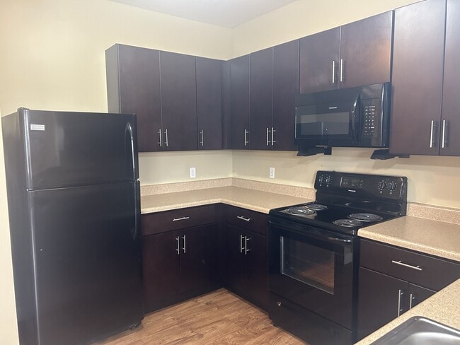 Kitchen - Apperson Way Apartments