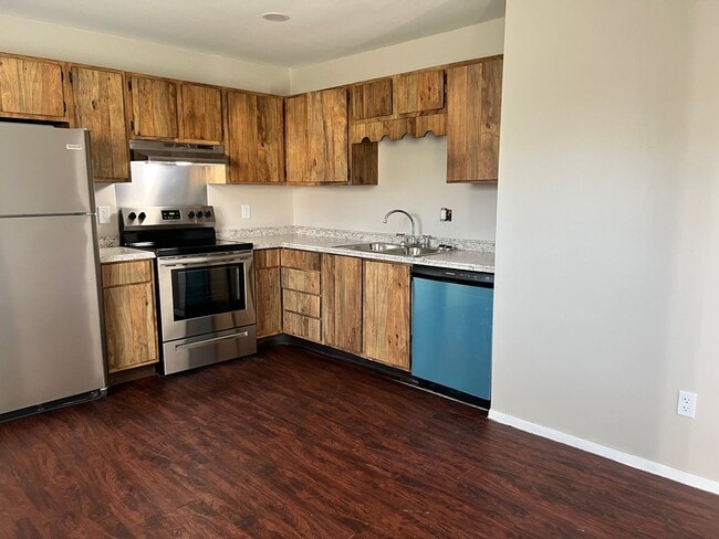 Building Photo - 1143 Abbey Ln