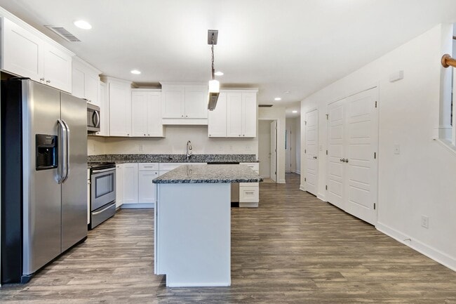 Building Photo - Brickyard Landing Townhomes