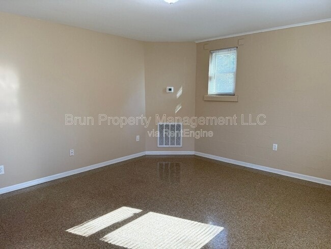 Building Photo - 5200 John Hall Rd