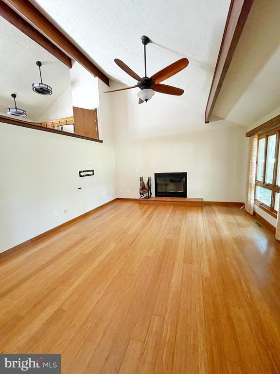 Building Photo - 22480 Sparrow Ct