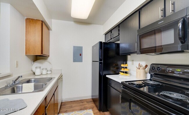Foto del edificio - 4101 W Union Hills Dr