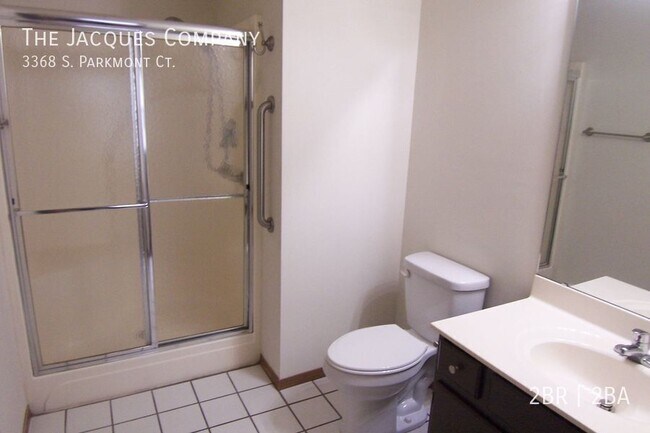Building Photo - 3368 S Parkmont Ct