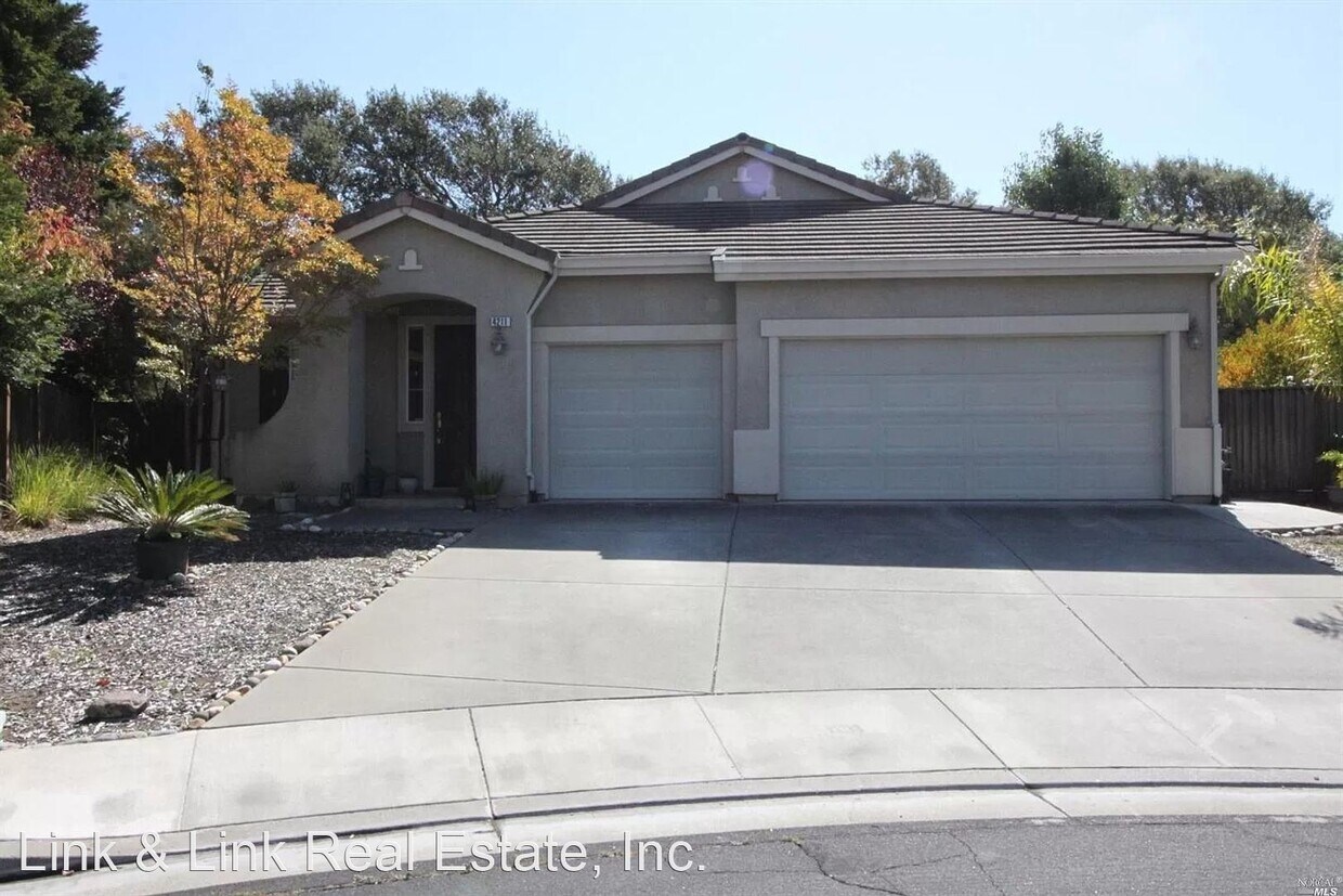 Primary Photo - 3 br, 2 bath House - 4211 Virginia Pine Court