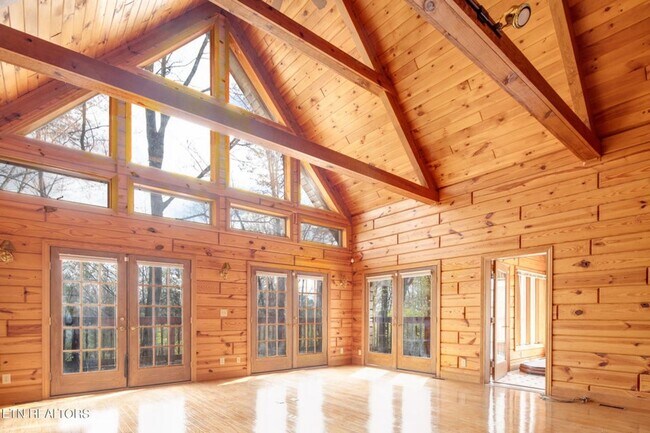 Building Photo - Knoxville 37923 - 3 bedroom, 2.5 bath home...