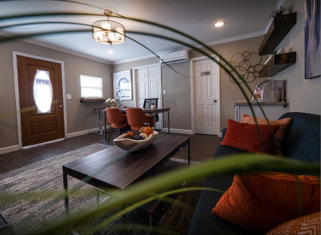 Harwin-0009 - Copy.jpg - 7637 Harwin