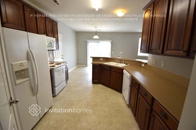 Foto del edificio - 14717 Lyon Hill Ln