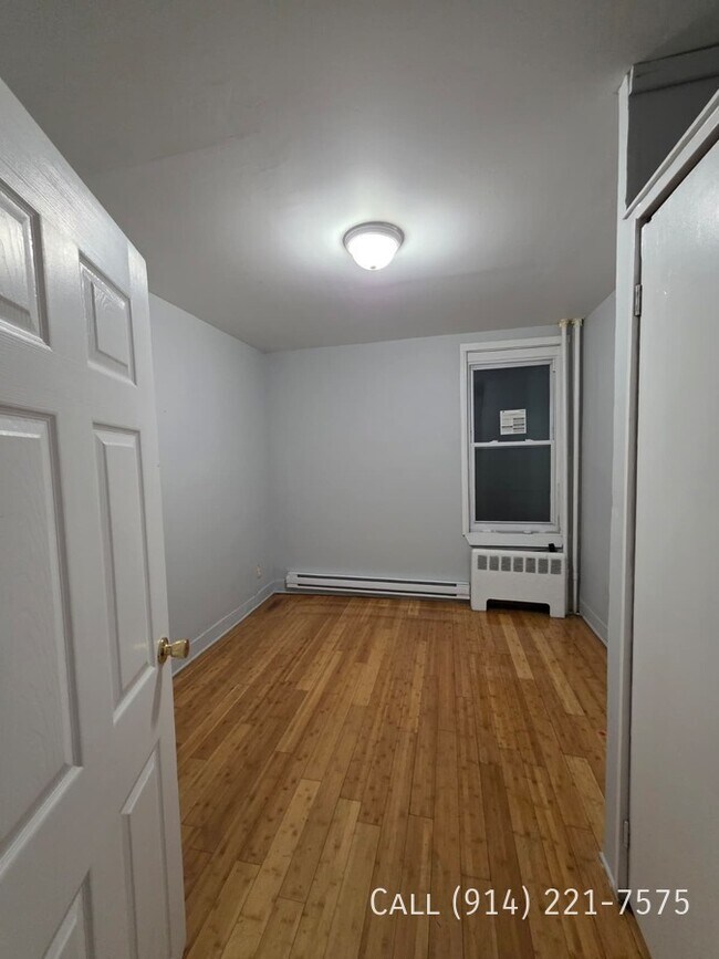 Building Photo - 137 1/2 Morningside Pl-