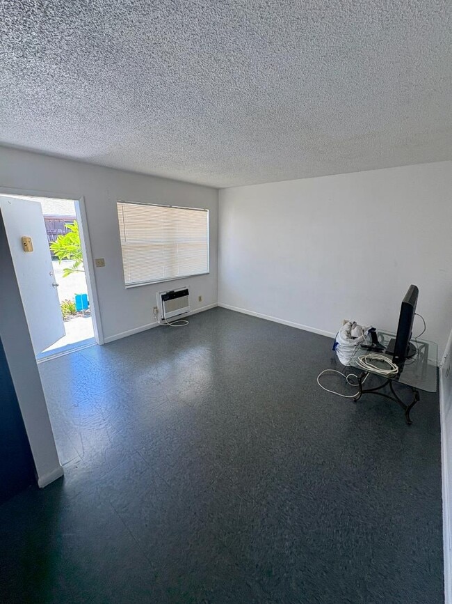 Foto del edificio - 1406 Barton Rd