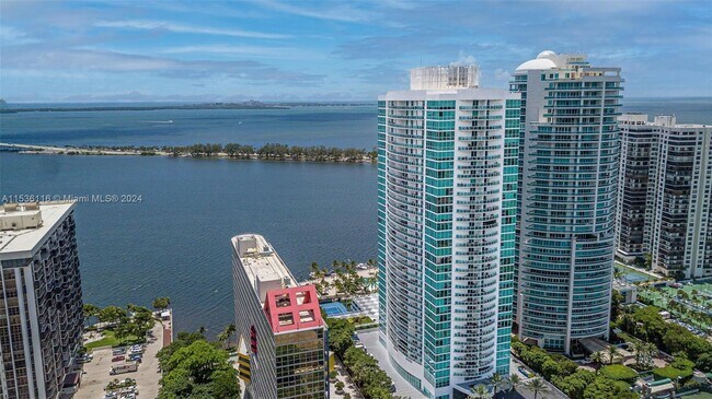 Foto del edificio - 2101 Brickell Ave