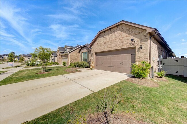 Building Photo - 10239 Bayou Oaks Dr