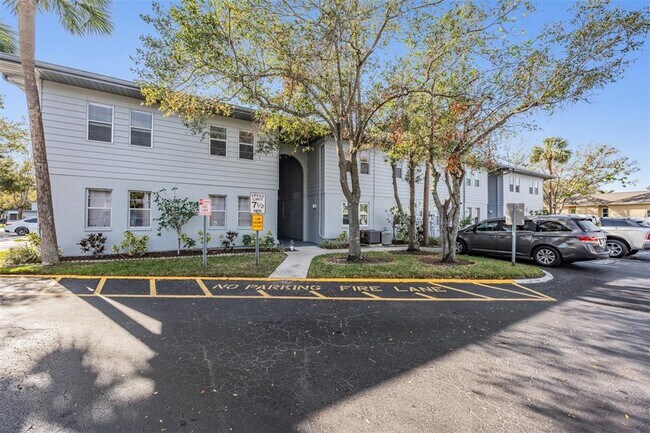 Foto del edificio - 10800 US Hwy 19 N