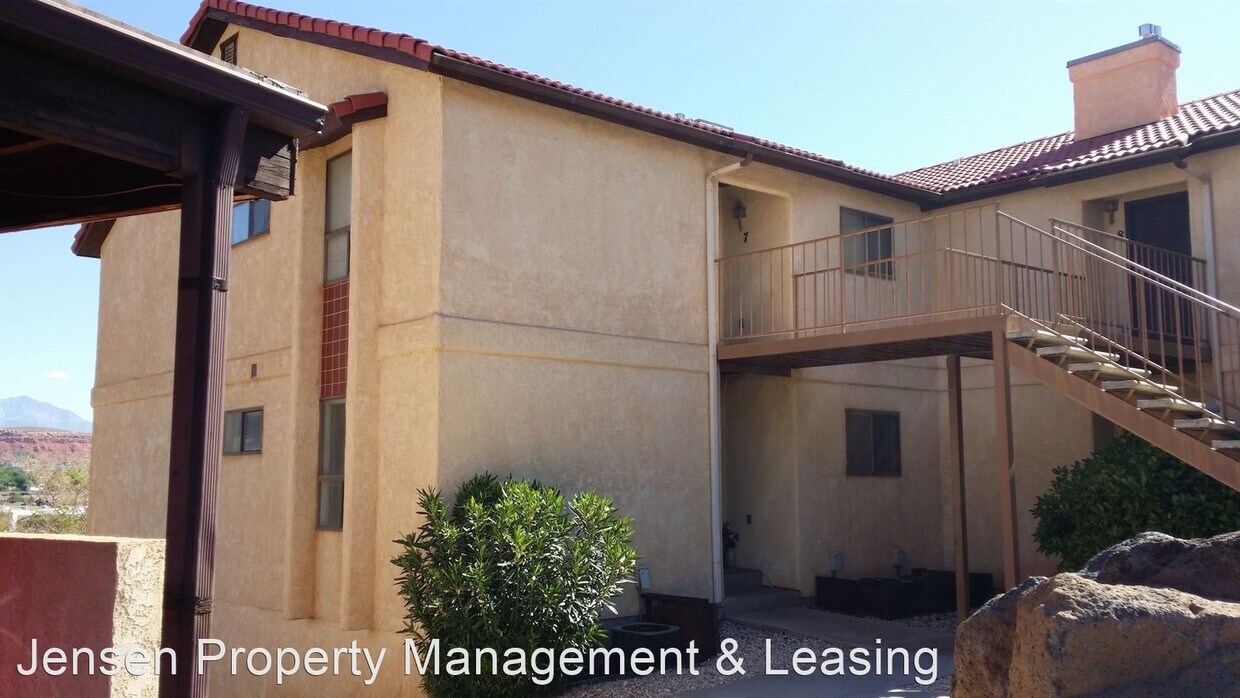 Primary Photo - 2 br, 2 bath House - 161 West 950 South #E1