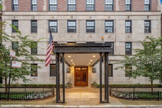 Building Photo - 73 E Elm St