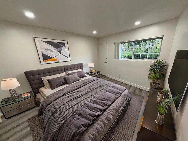 Foto del edificio - 10674 Holman Ave