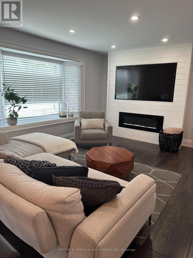 Building Photo - 6062 Paddle Rd