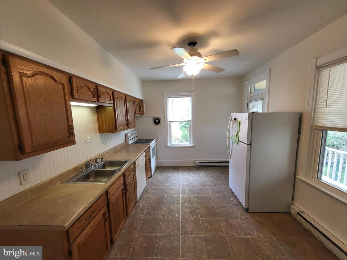 126 N Wayne St, Orwigsburg, PA 17961 House Rental in Orwigsburg, PA