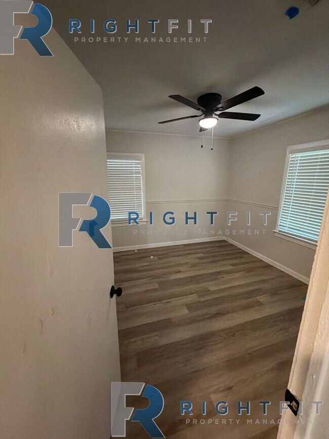 Building Photo - Newly Renovated Home in Wake Village