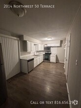 Building Photo - 2014 NW 50 Terrace