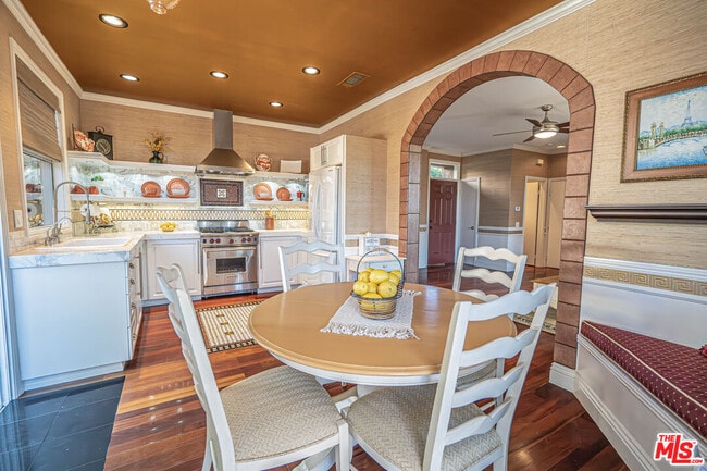 Foto del edificio - 27887 Skycrest Cir Dr