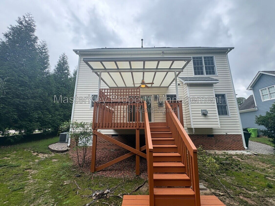 Building Photo - 2300 Clerestory Pl