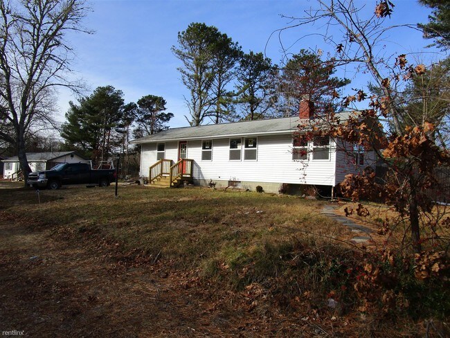 Building Photo - 3 br, 1 bath House - 3 Mallard Rd