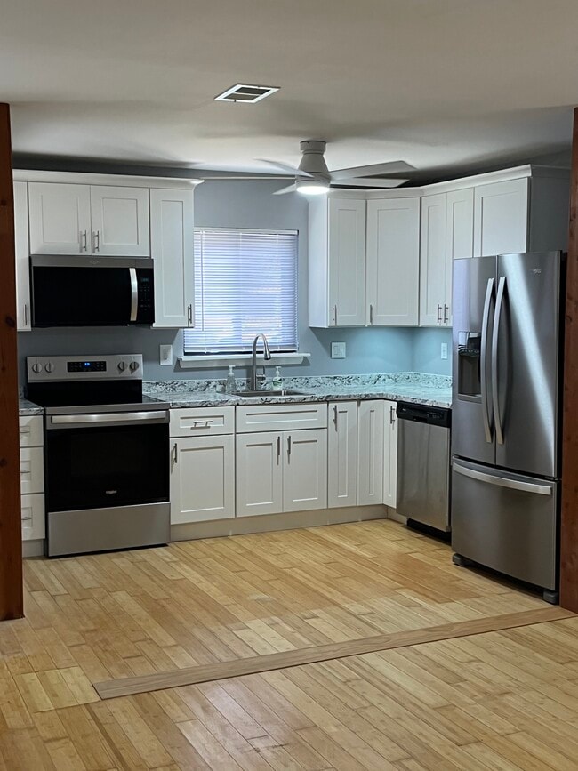 Building Photo - 8503 Laguna Ct