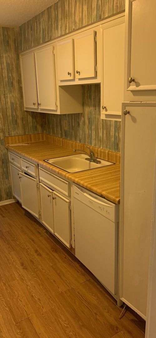Foto del edificio - READY NOW!!! 3 bed 2 bath!