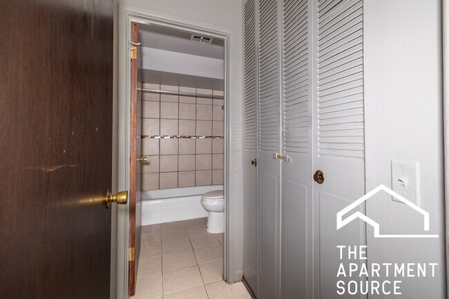 Foto del edificio - 5820 N Sheridan Rd