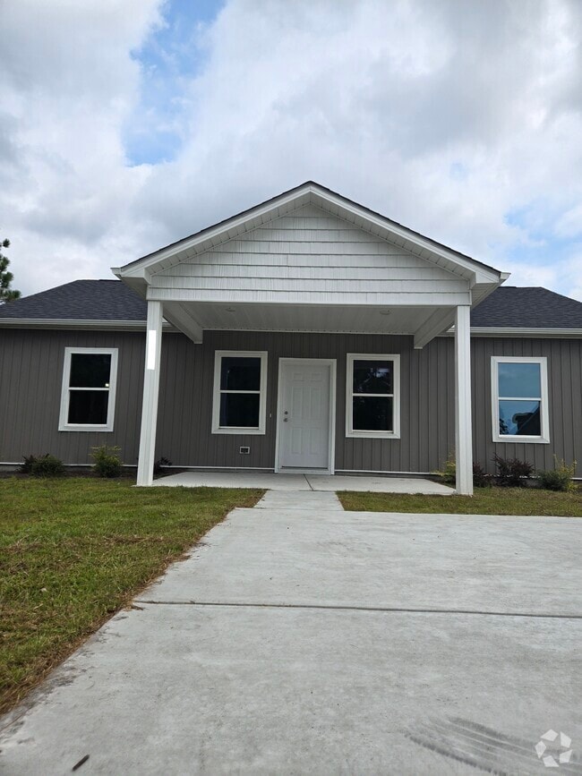 Building Photo - 3683 Rd
