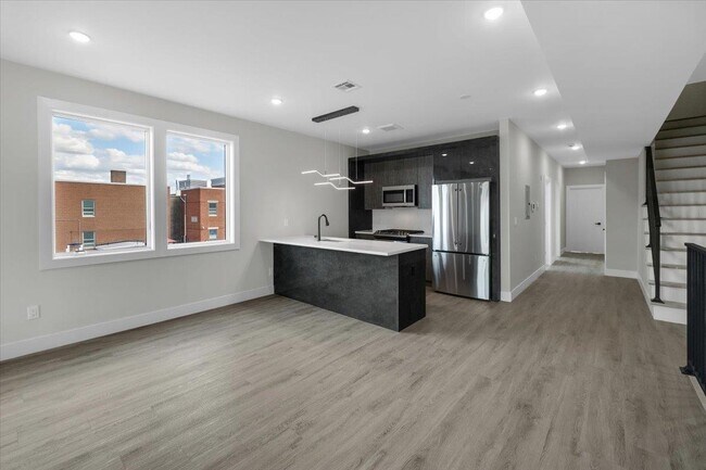Building Photo - 327 69th St