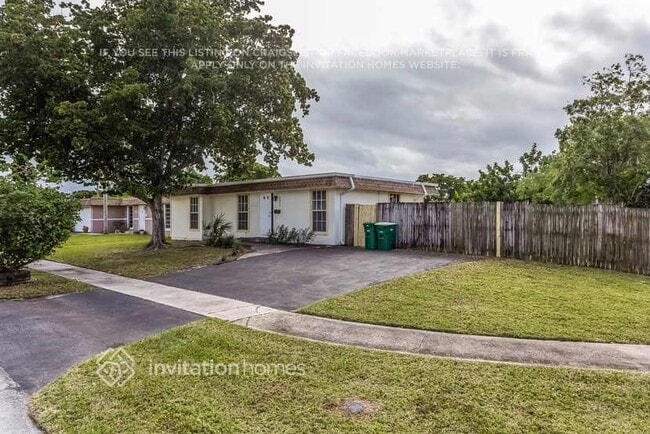 Foto del edificio - 6904 NW 79th St
