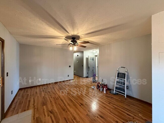 Foto del edificio - 4203 N Mead Dr