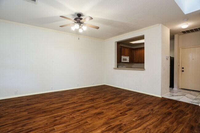 Building Photo - 2545 Grayson Cir