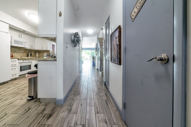 Foto del edificio - 20416 NE 34th Ct