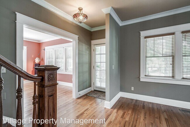 Building Photo - 5 br, 4.5 bath House - 618 Fatherland Street