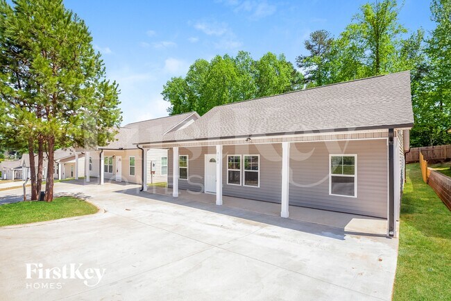 Building Photo - 5101 Tuckaseegee Rd