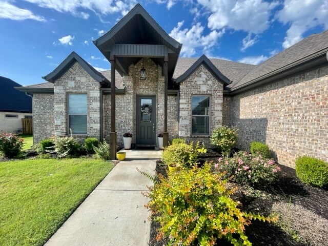 Building Photo - 1341 Little Osage Ln