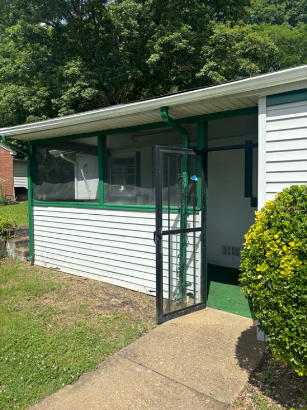 Foto del edificio - 18345 Williams Rd