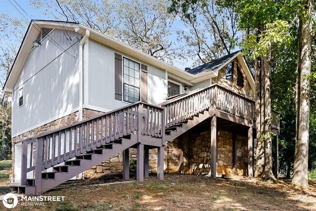 Building Photo - 3010 LONE OAK RD, HUEYTOWN, AL 35023