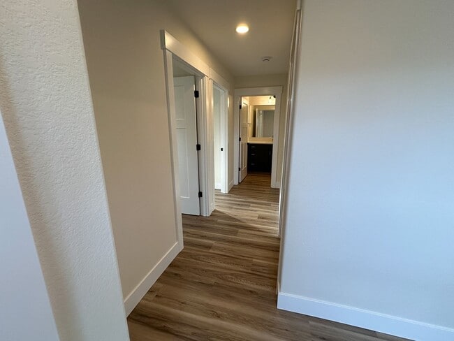 Foto del edificio - BOONE661-663 -NEW